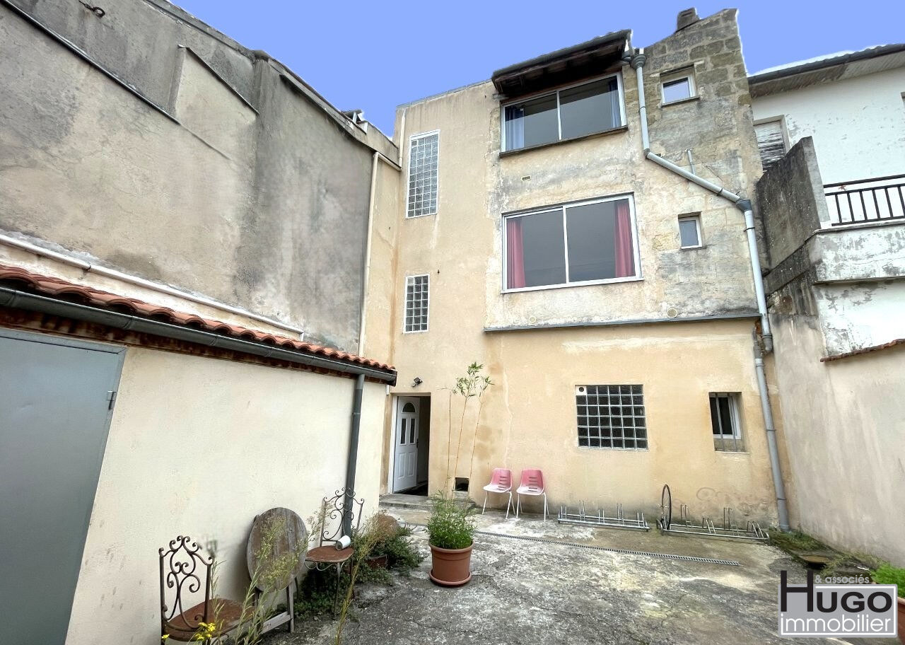 BORDEAUX- COURS DE L'YSER- TRAM B: SAINT NICOLAS- IMMEUBLE MIXTE 7 LOTS 400M²...