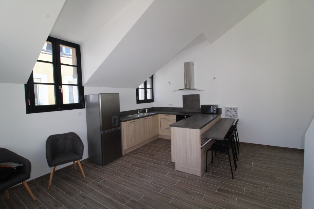 Photo BELLE ILE EN MER  LOCATION MEUBLEE BAIL EN COURS  APPARTEMENT  2 chambres image 2/6