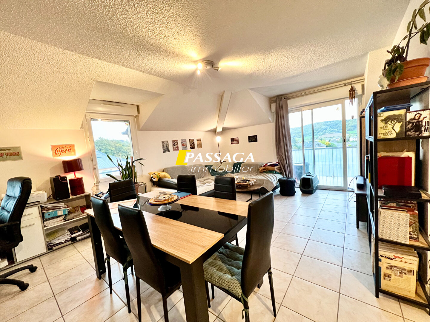 Appartement SEVERAC LE CHATEAU - T3 - 64.10 m² - Balcon - Garage & parking