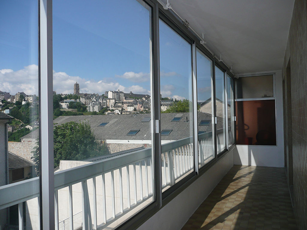 Appartement RODEZ - 2 pièce(s) - 53.27 m² - Balcon de 11.58 m² - Cave & garage