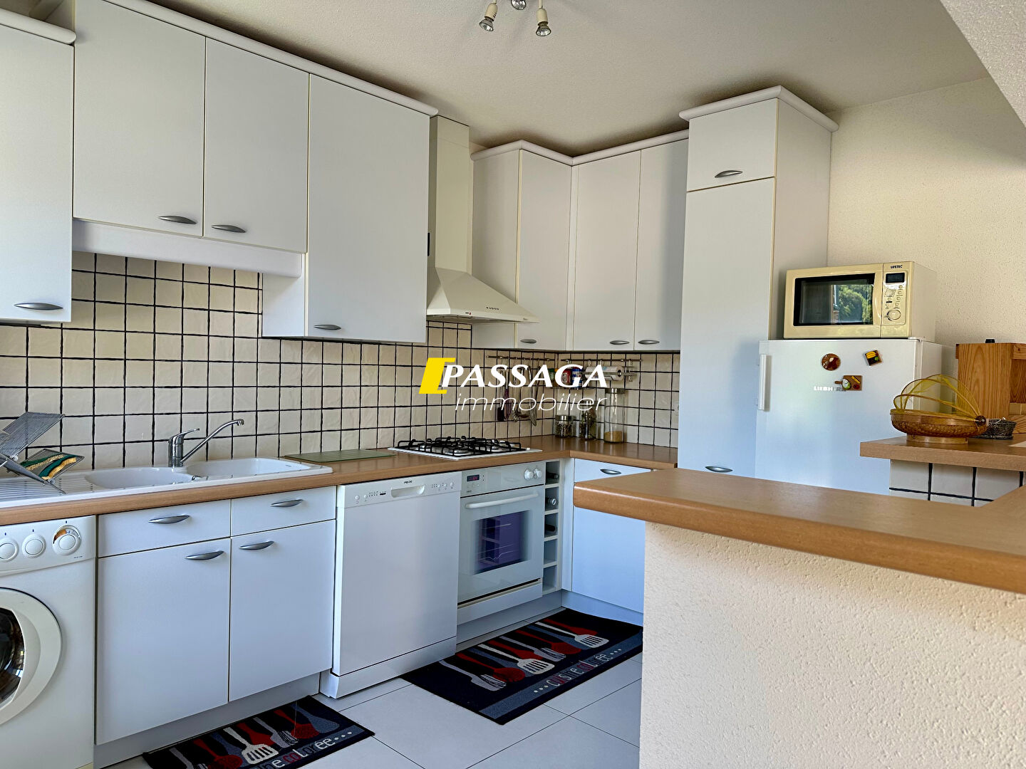 Photo A VENDRE - Appartement de type 5 - 110 m² - SAINT GENIEZ D'OLT ET D'AUBRAC image 2/6