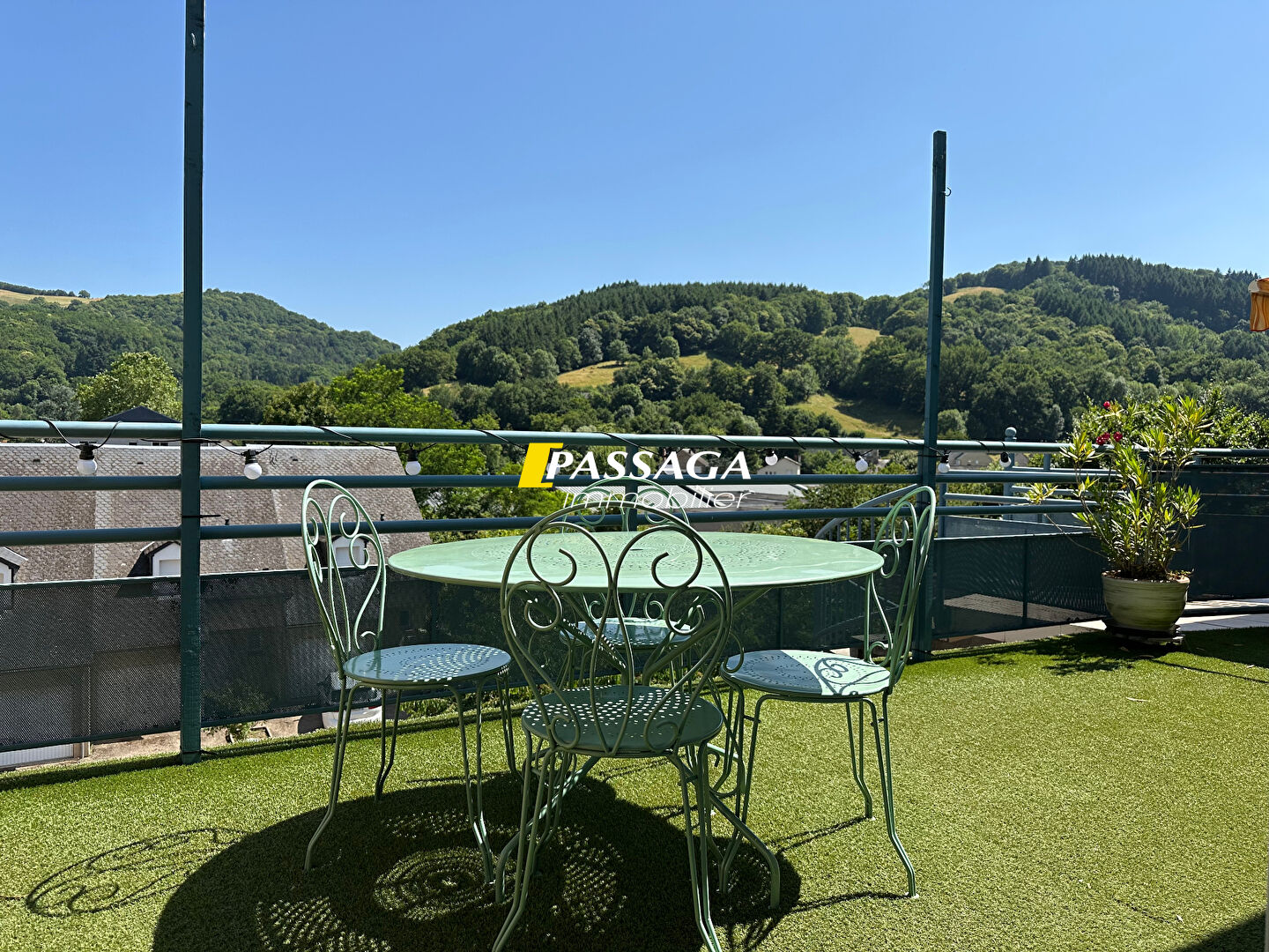 Photo A VENDRE - Appartement de type 5 - 110 m² - SAINT GENIEZ D'OLT ET D'AUBRAC image 3/6