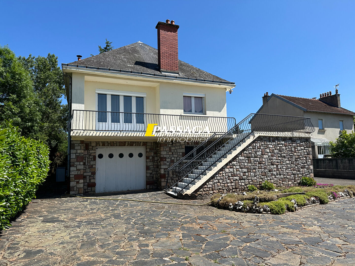 A VENDRE - Maison d'habitation et grande dépendance - SEBAZAC-CONCOURES