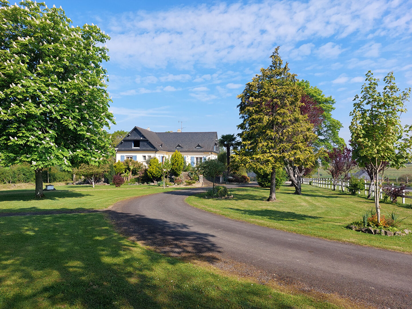 Photo Maison en campagne avec 6100 m² de terrain image 2/6