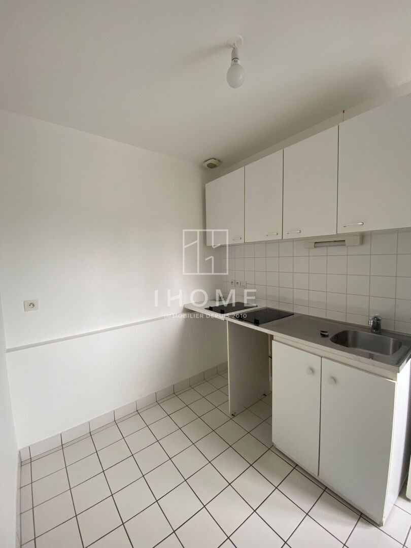 Photo T2 - DOUTRE - PLACE DU TERTRE image 3/6