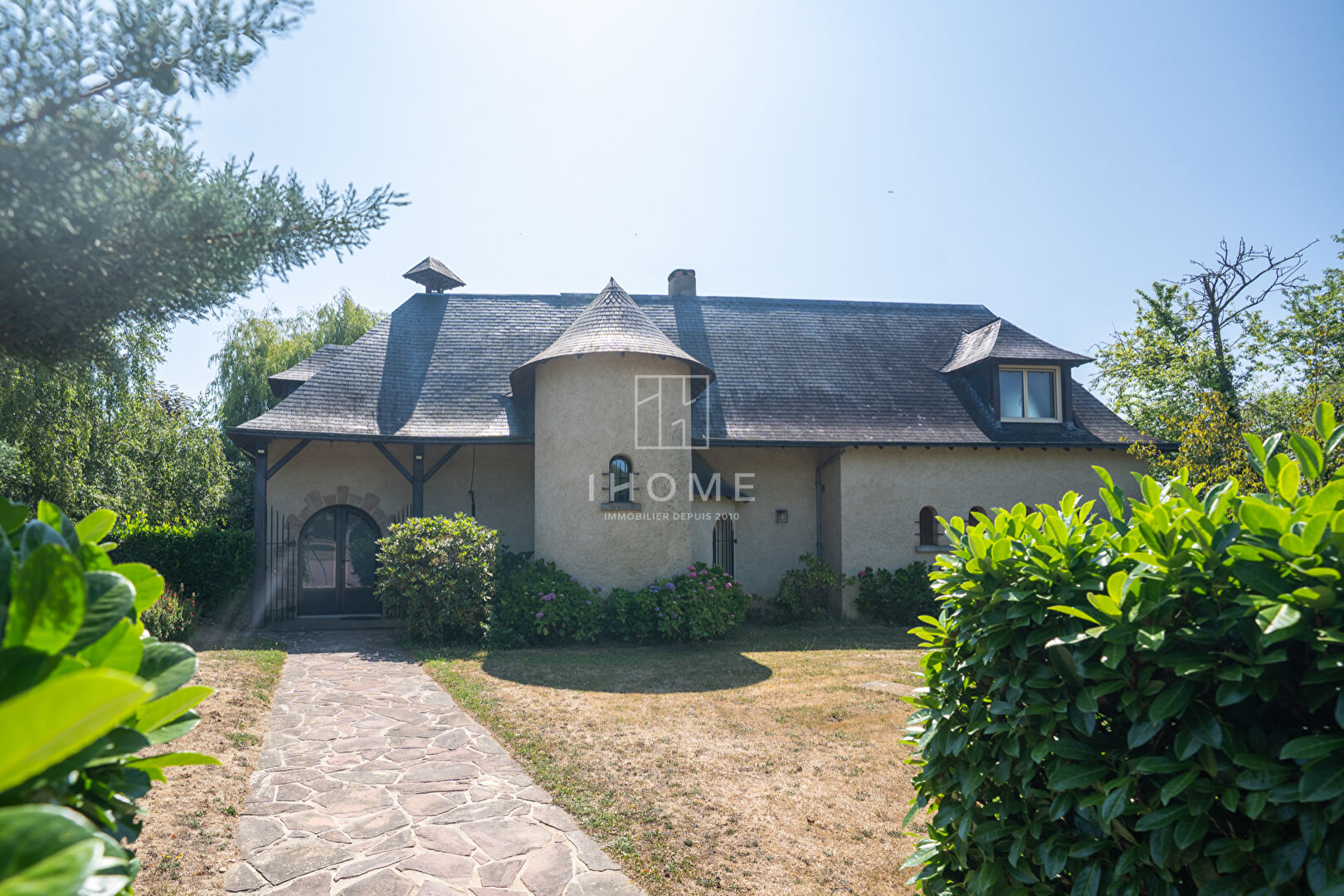 Photo Montreuil Sur Maine image 2/6