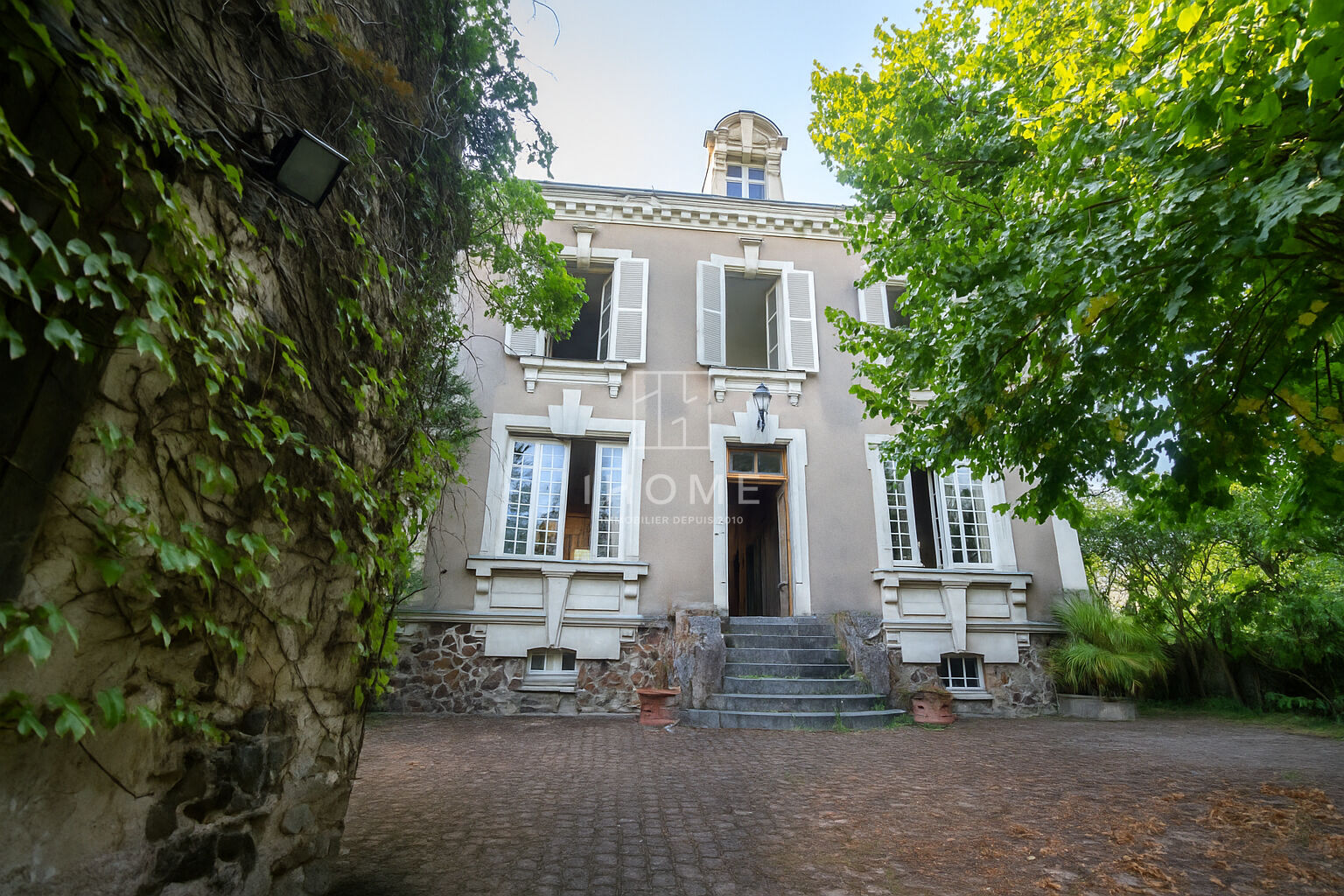 MONTJEAN SUR LOIRE