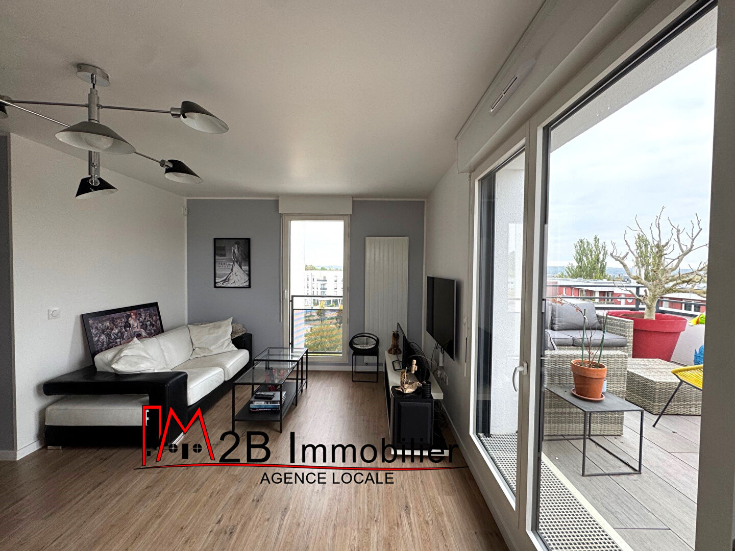 BEAU F3 DERNIER ETAGE - GRANDE TERRASSE