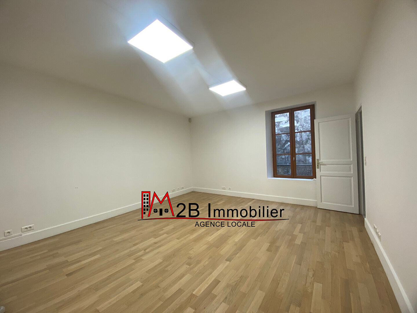 Agence immobilière de 
 IMB IMMOBILIER LAGNY SUR MARNE - IMB IMMOBILIER LAGNY SUR MARNE 
