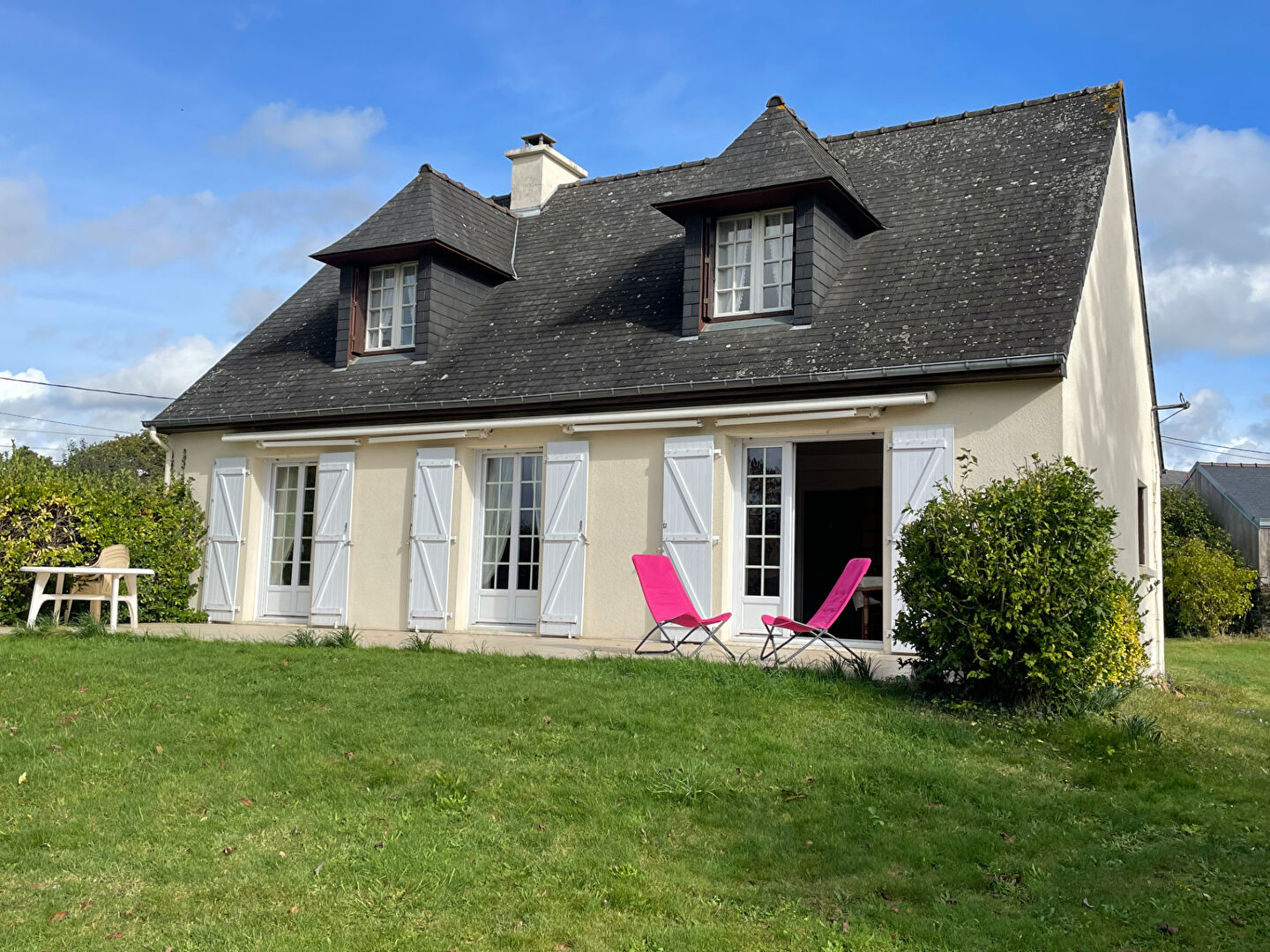 MAISON A VENDRE LANVALLAY !