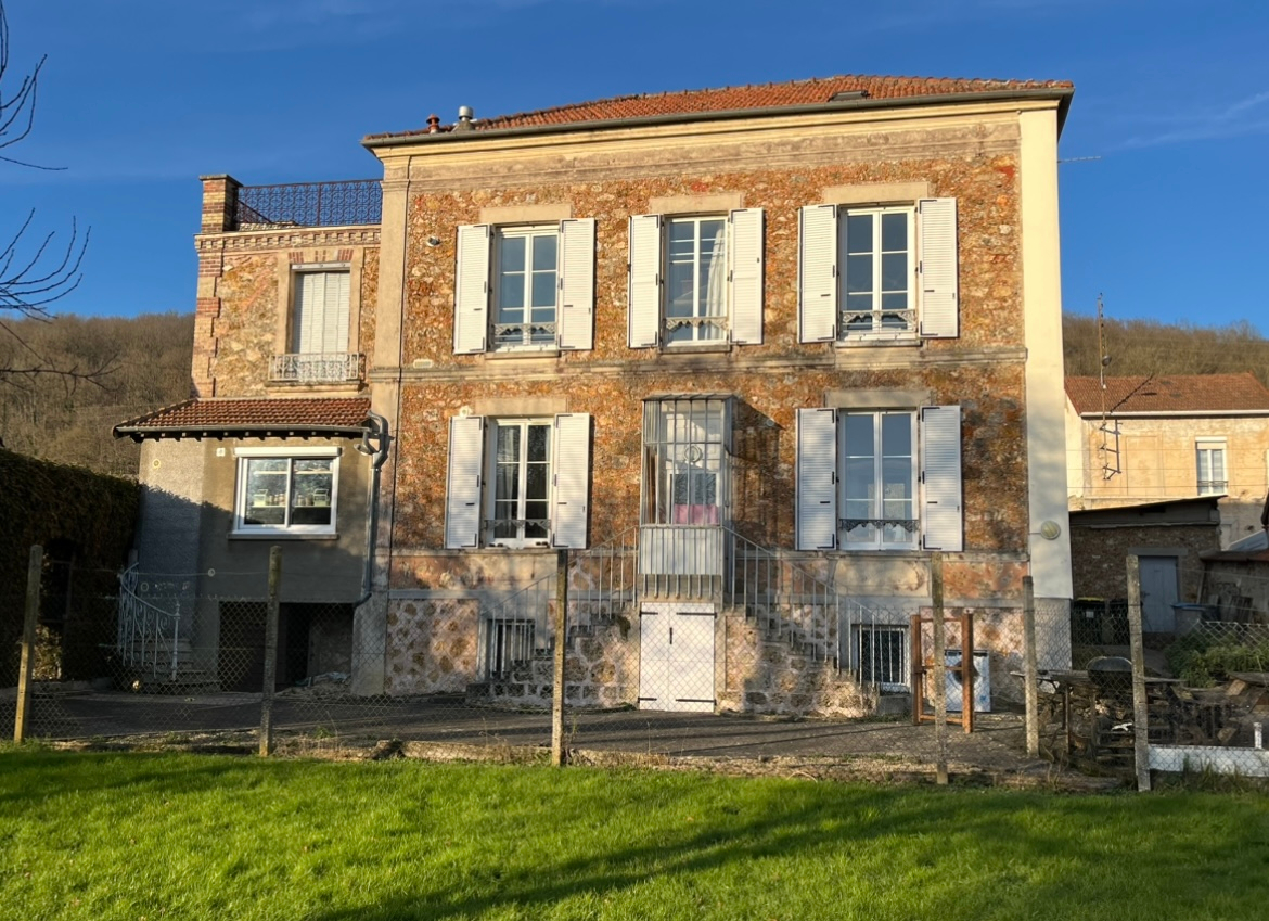 Agence immobilière de 
 IMMO 7 Jouarre - IMMO 7 
