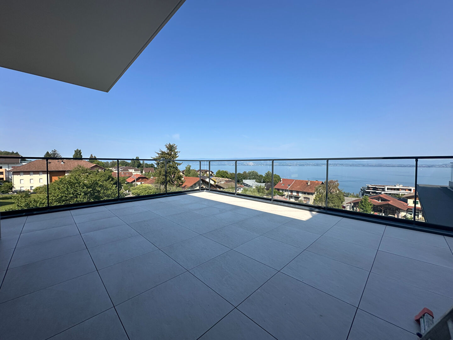 Appartement T3 de 81.67 m² dernier étage - Vue Lac imprenable  - Evian Les Bains