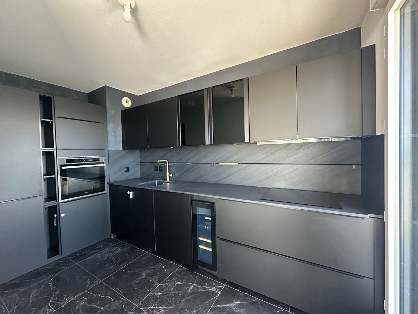 Photo Exclusivité ! Superbe T4 dernier étage avec terrasse panoramique à Vétraz-Monthoux image 5/6