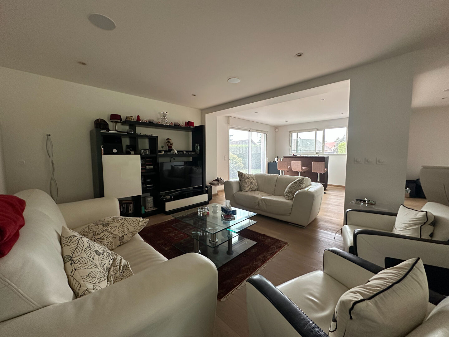 Photo À vendre  - Belle maison familiale à Ségny, aux portes de Genève image 2/6