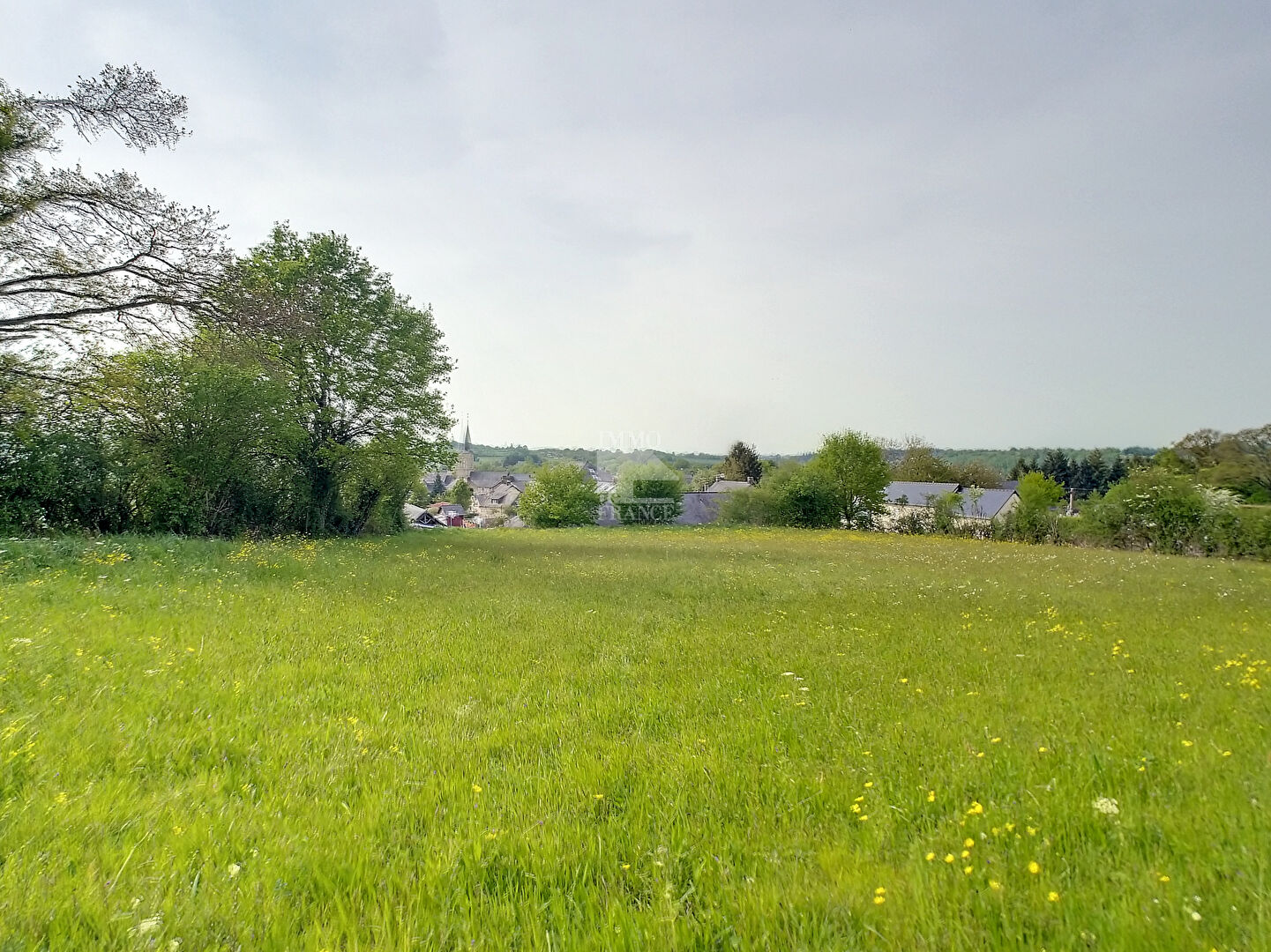 Photo ST FRAIMBAULT DE PRIERES - Terrain image 1/3