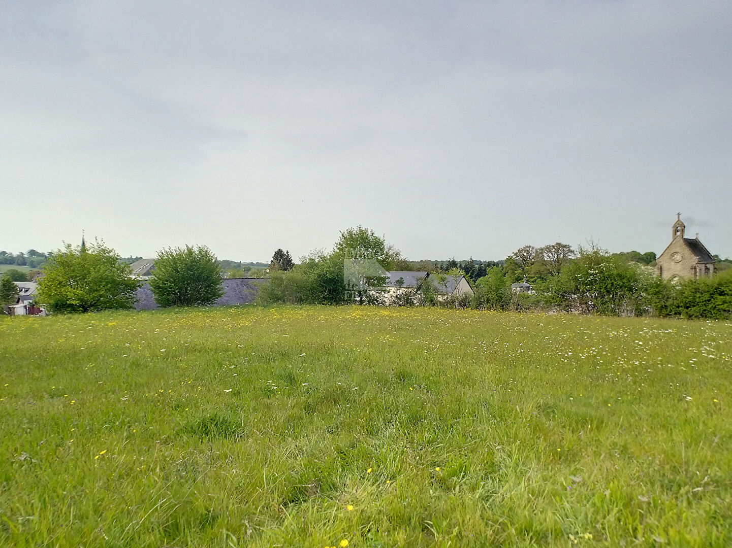 Photo ST FRAIMBAULT DE PRIERES - Terrain image 3/3