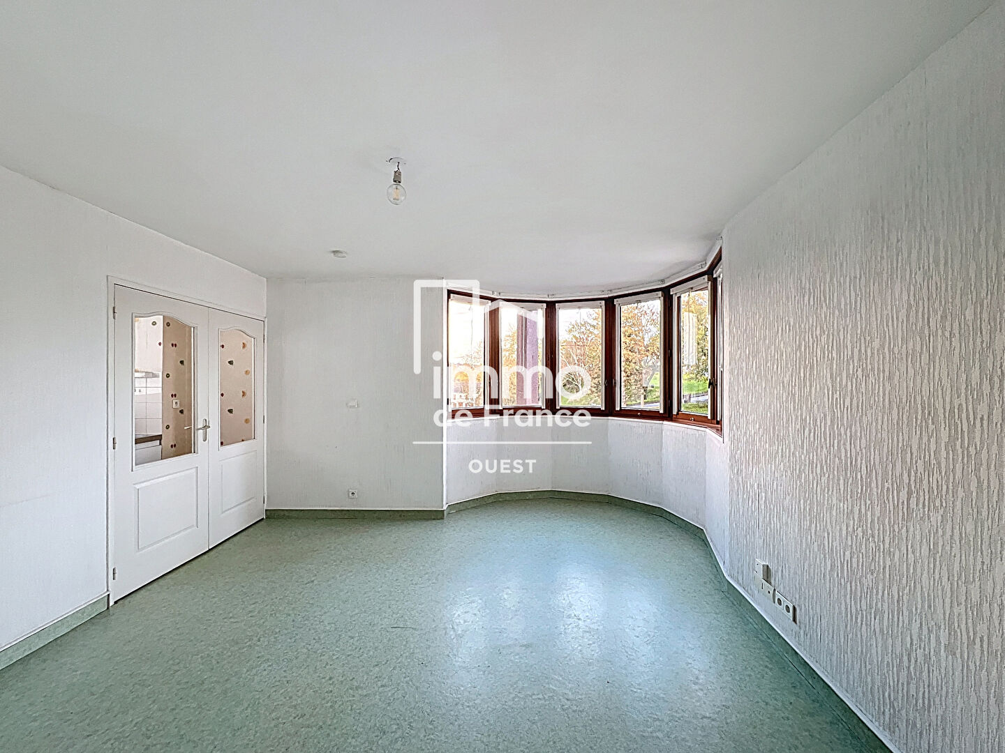 Appartement Laval 1 pièce 28 m2