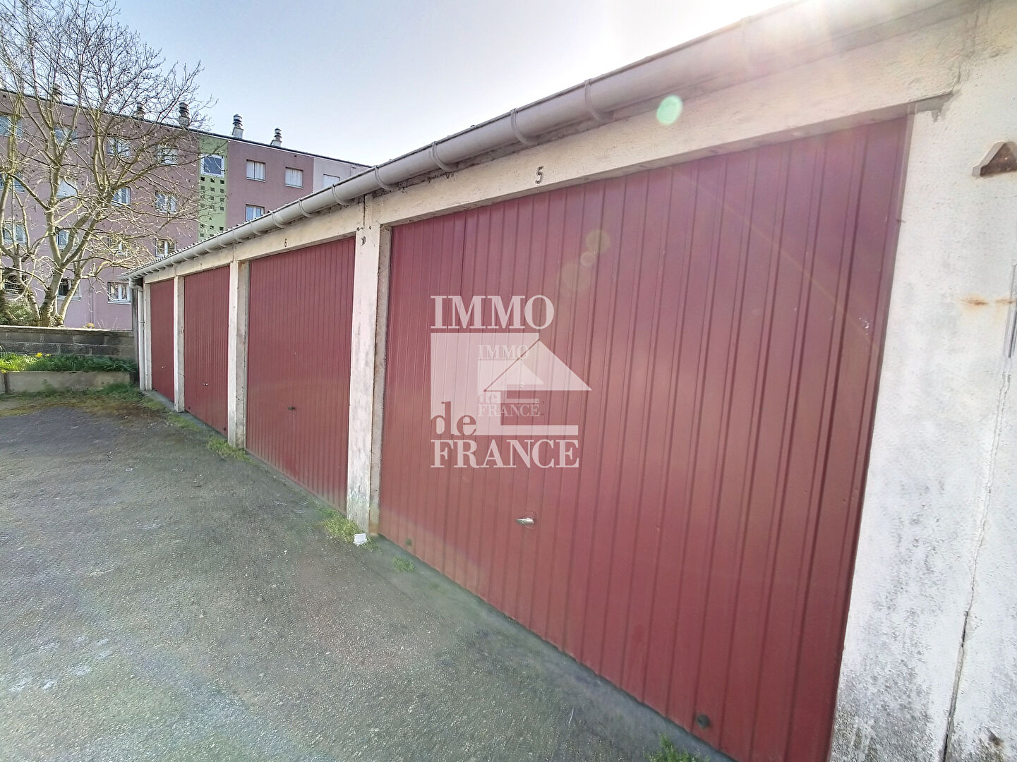 Parking / box  20 m2