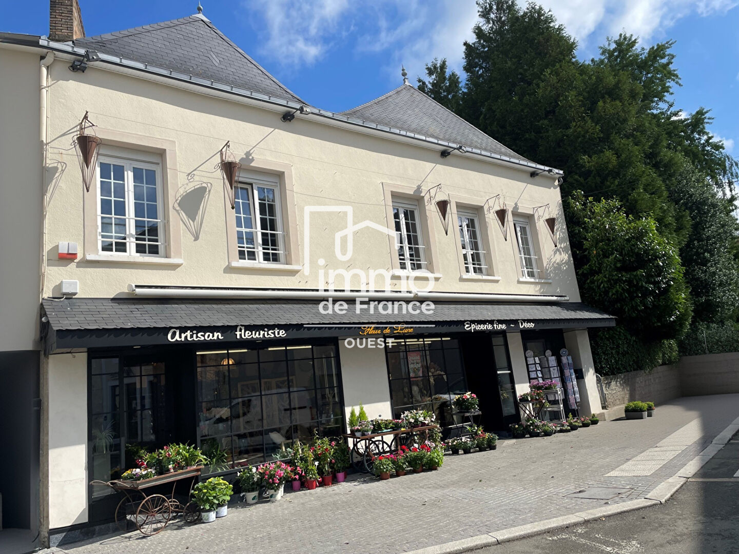 Ensemble immobilier de rapport - EVRON CENTRE