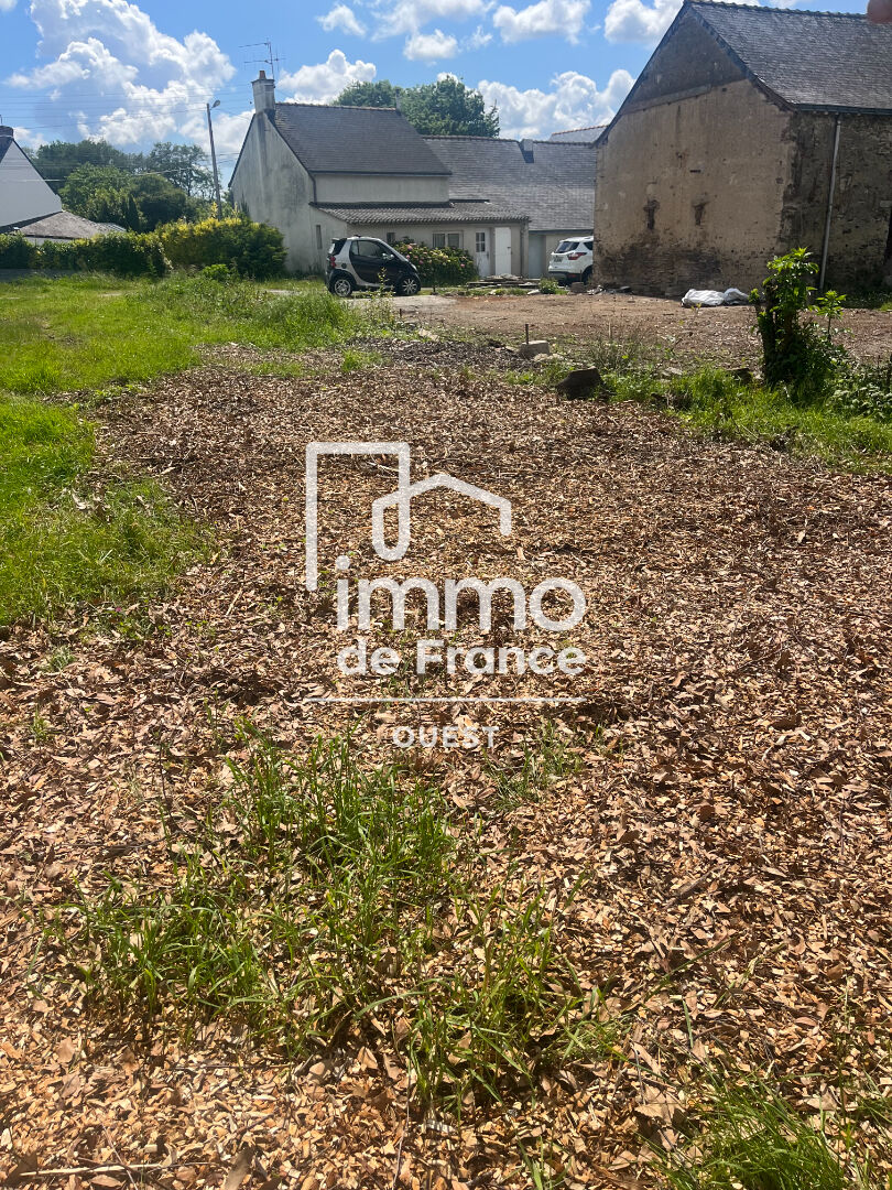 Terrain  constructible à La Chapelle Sur Erdre 391 m2