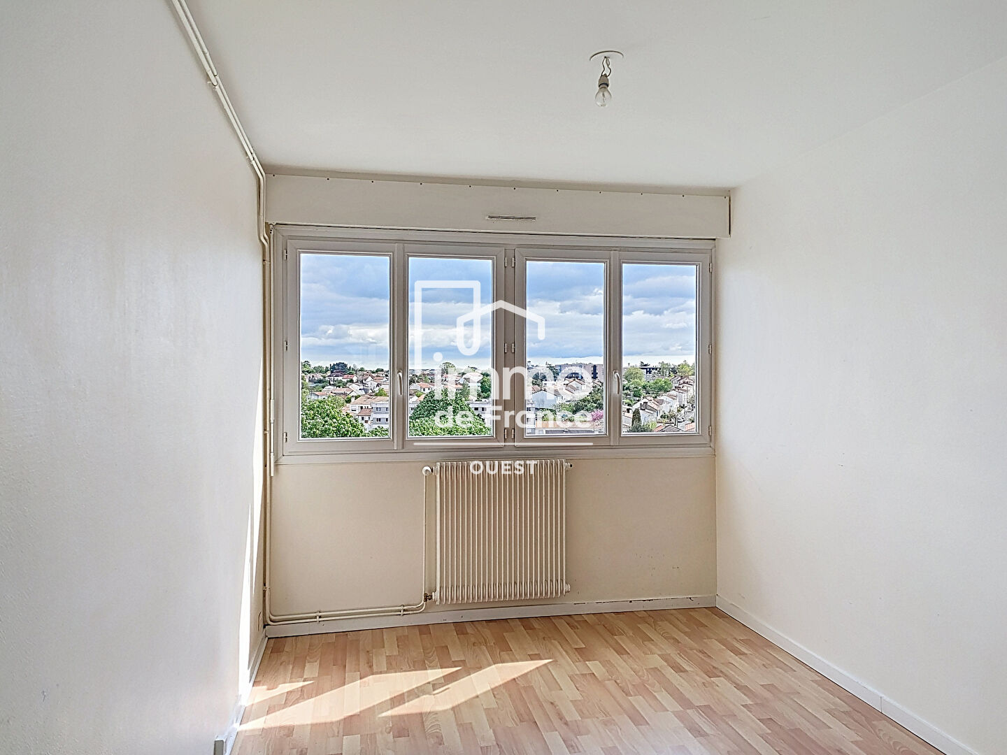 Photo Appartement La Roche Sur Yon T3 - 65 m2 image 6/6