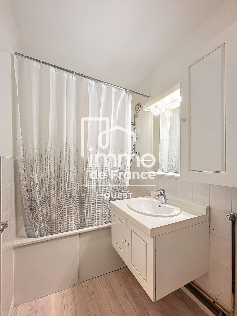 Photo Appartement T3 de 67 m2 avec loggia et cellier image 5/6