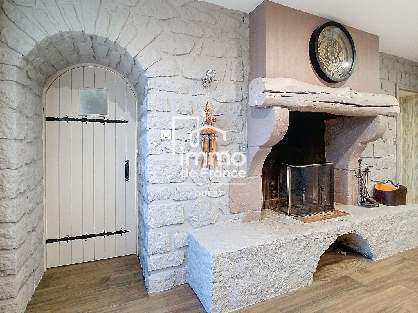 Photo Maison 8 pièce(s) 199 m2 image 4/6