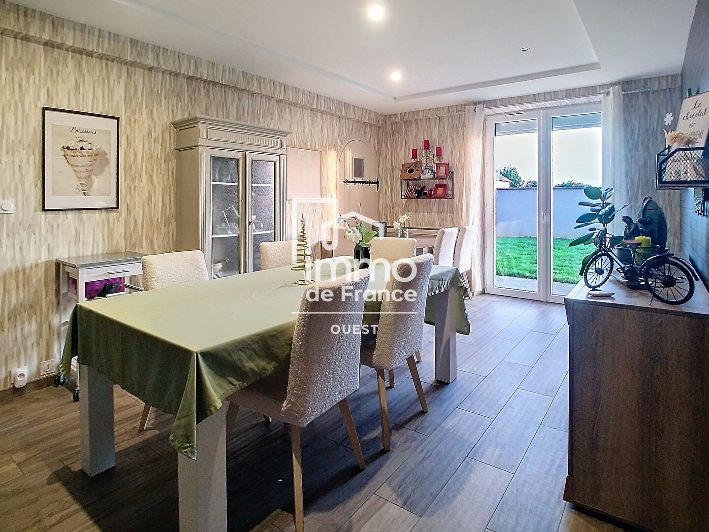 Photo Maison 8 pièce(s) 199 m2 image 5/6