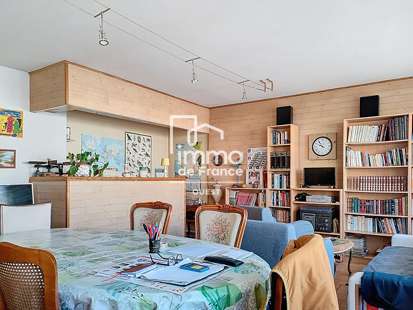 Photo Appartement  3 pièces de 74 m2 image 2/6