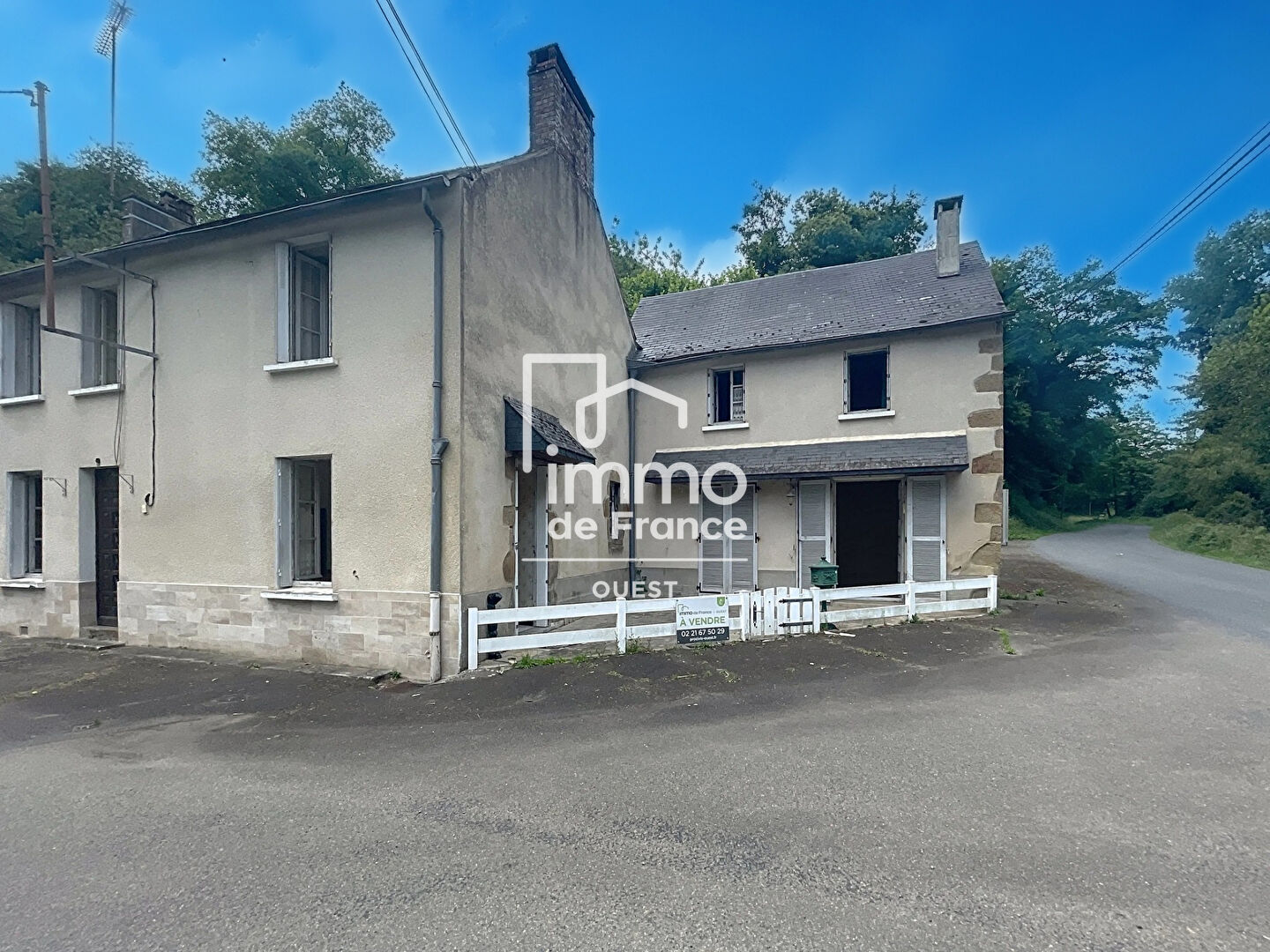 Maison 213 m² - SAINT MARTIN DE CONNEE