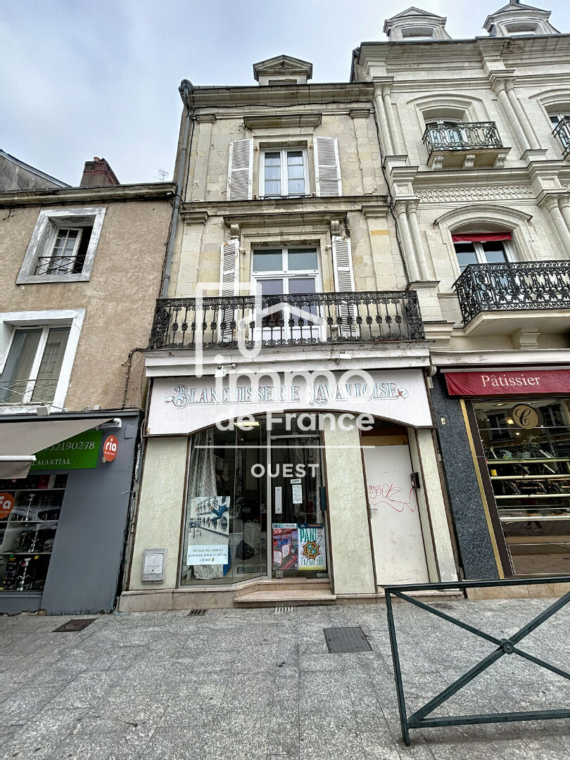 Local commercial Laval 65 m2