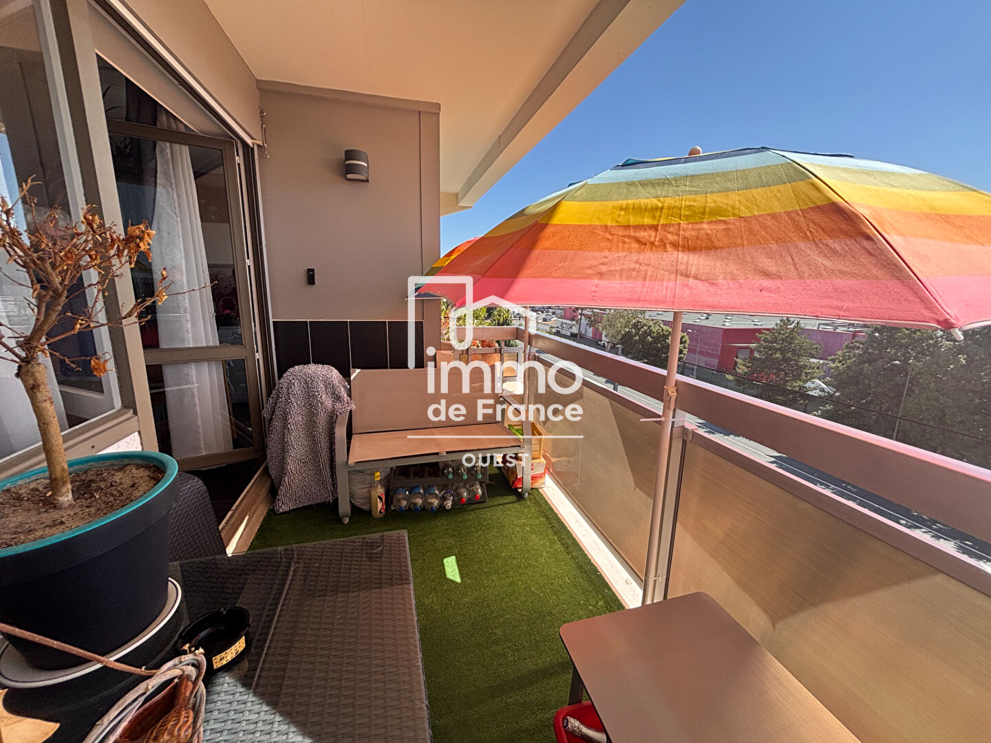 APPARTEMENT T3  AVEC ASCENSEUR ET GARAGE
