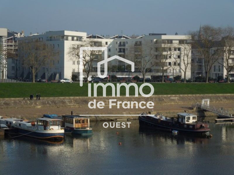 APPARTEMENT DE 2 PIECES - RESIDENCE DE STANDING FACE AU CHATEAU D'ANGERS