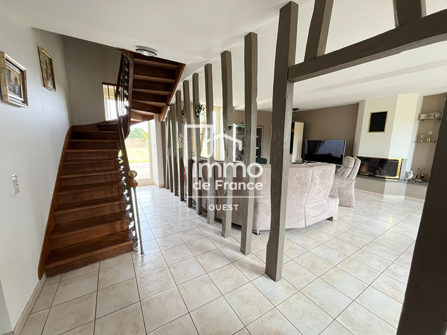 Photo Maison Aron 12 pièce(s) 228 m2 image 3/6