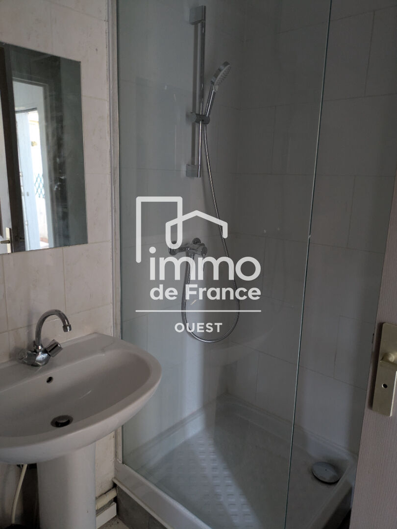 Photo T2 de 36m2 avec cour privative image 3/6