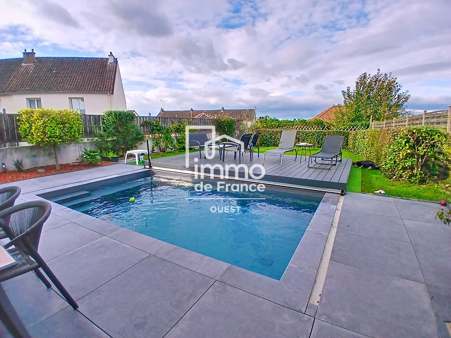 Maison Saint Berthevin 147 m2