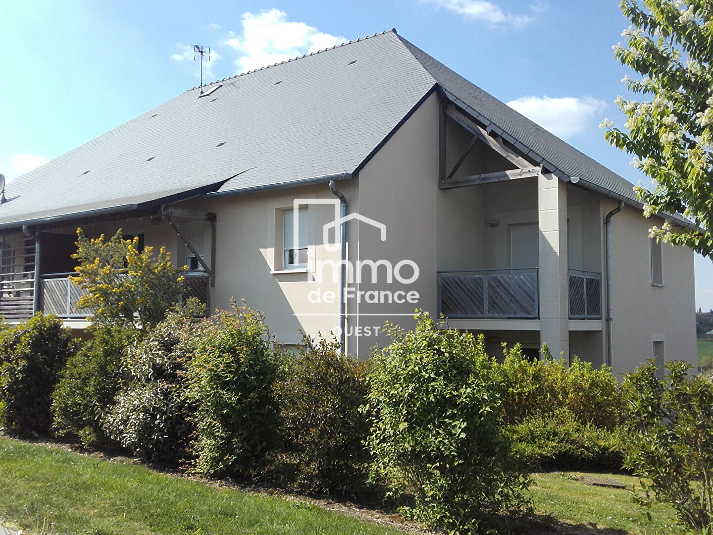 Photo Appartement Saint Fraimbault De Prieres 2 pièce(s) 46.62 m2 image 1/6