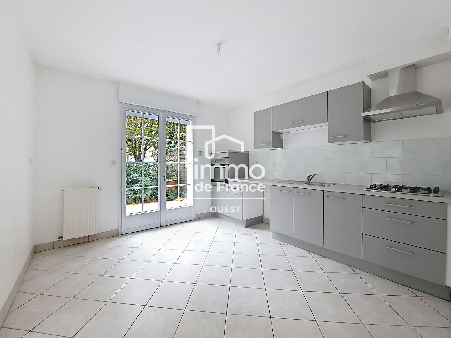 Photo BEAU PAVILLON CENTRE VILLE RIVE DROITE LAVAL image 3/5