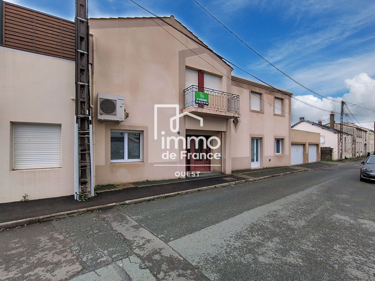 ENSEMBLE IMMOBILIER : APPARTEMENT AVEC TERRASSE PRIVATIVE