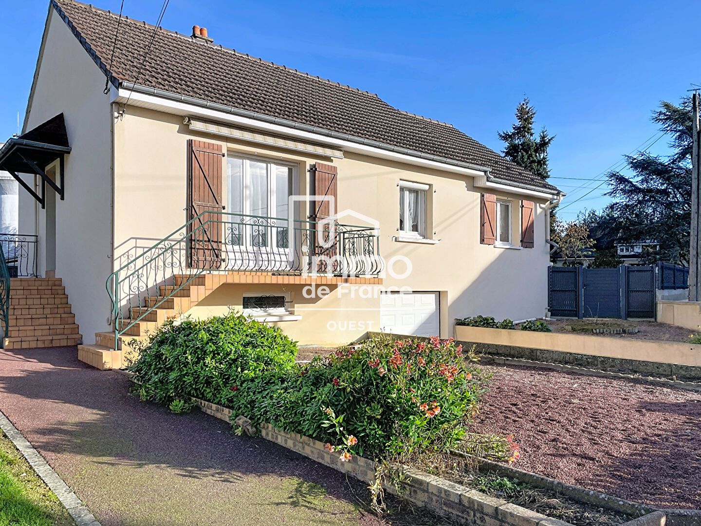 Photo Maison Evron -  83m² image 1/6