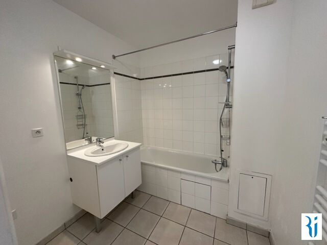 Photo LOGEMENT CONVENTIONNE - Soumis à conditions de ressources - ROUEN - F3 de 68,09 m² avec parking image 3/6