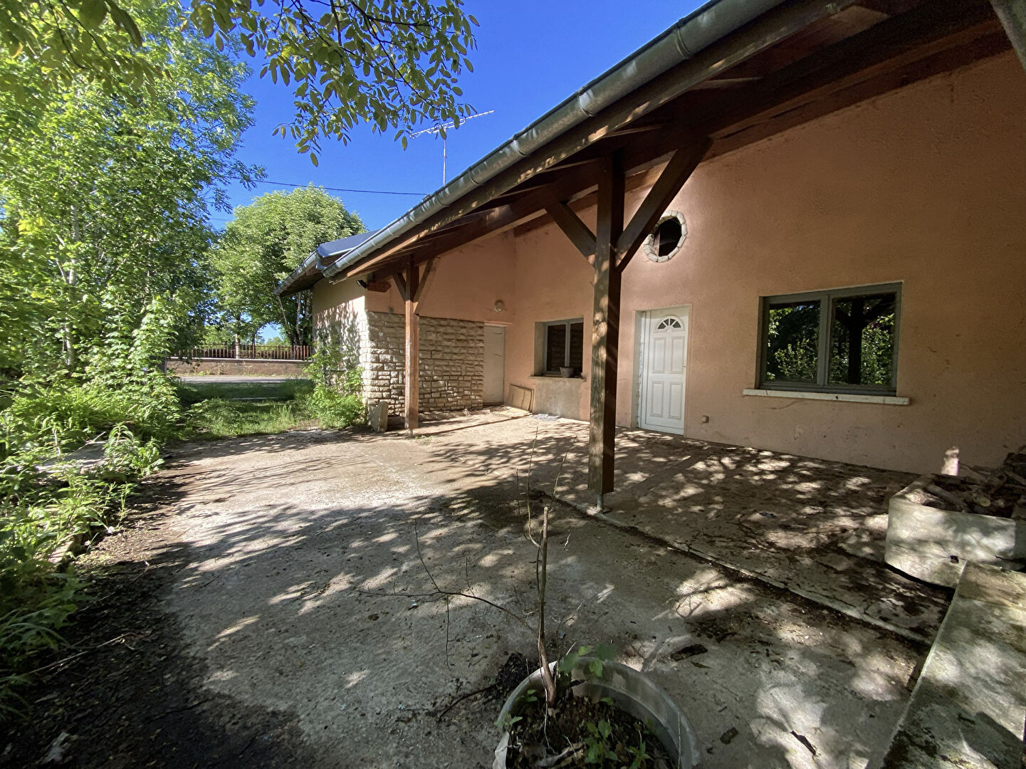 Agence immobilière de 
 Immobilac Franco Suisse - IMMOBILAC FRANCO SUISSE 

