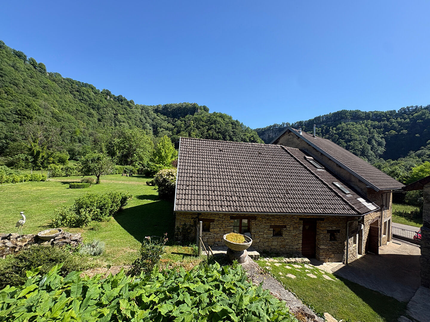 Agence immobilière de 
 Immobilac Franco Suisse - IMMOBILAC FRANCO SUISSE 
