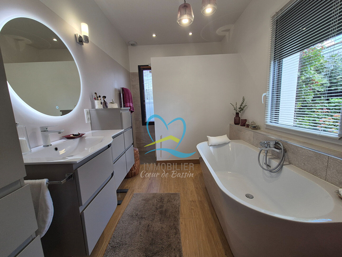 Photo Villa de prestige et son jardin paysager image 6/6