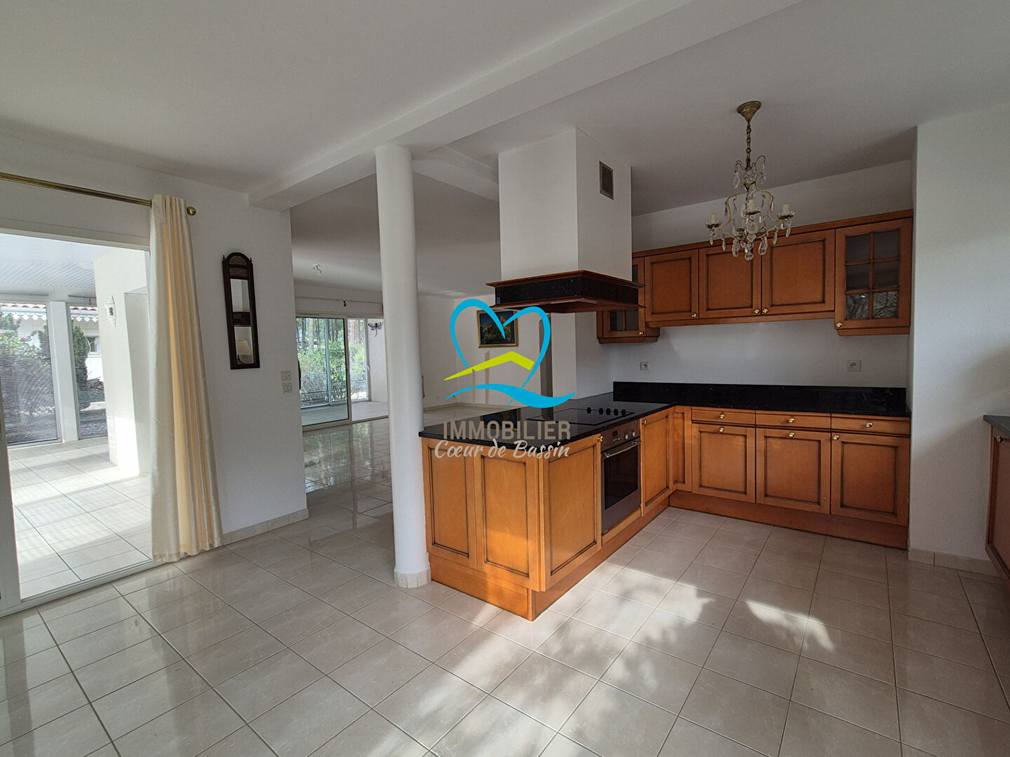 Photo Maison  7 pièce(s) 208 m2 image 2/6