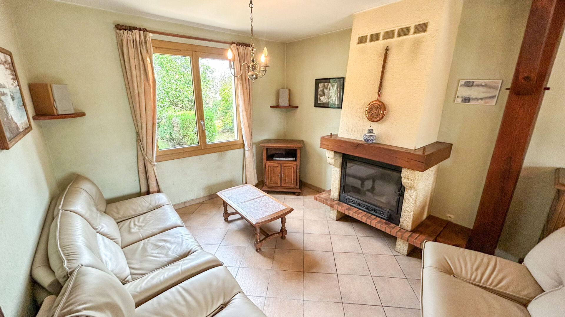 Photo Maison familiale de 4 chambres sur un beau jardin image 4/6