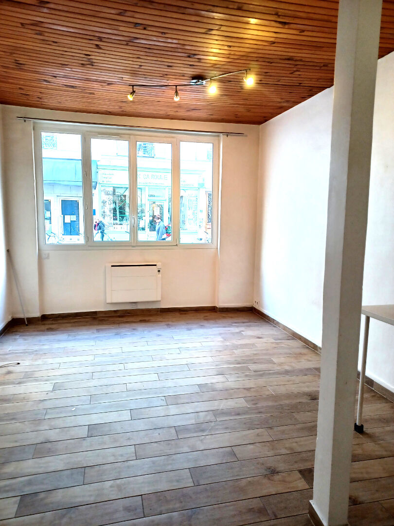 Photo PARIS XIVème arrondissement, métro Pernety, Local commercial de 25m² sur rue. image 4/6