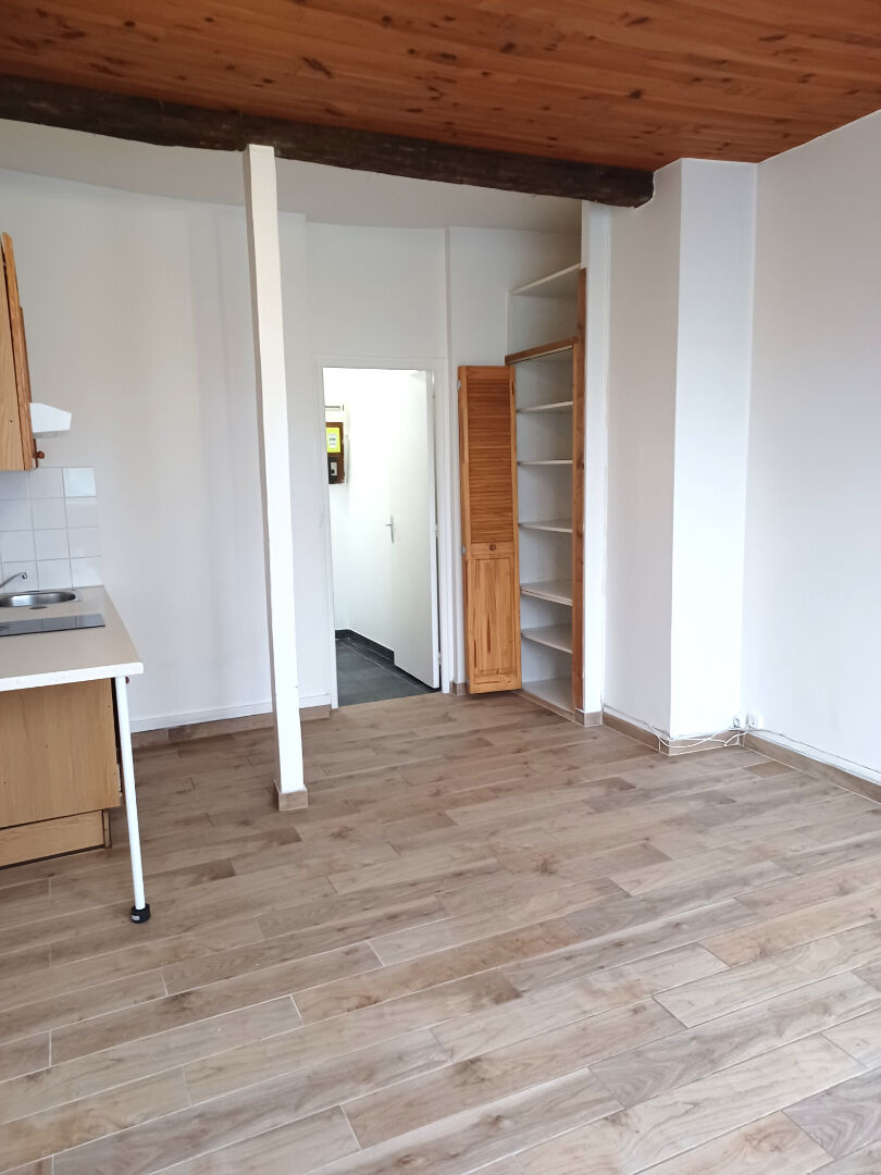 Photo PARIS XIVème arrondissement, métro Pernety, Local commercial de 25m² sur rue. image 6/6