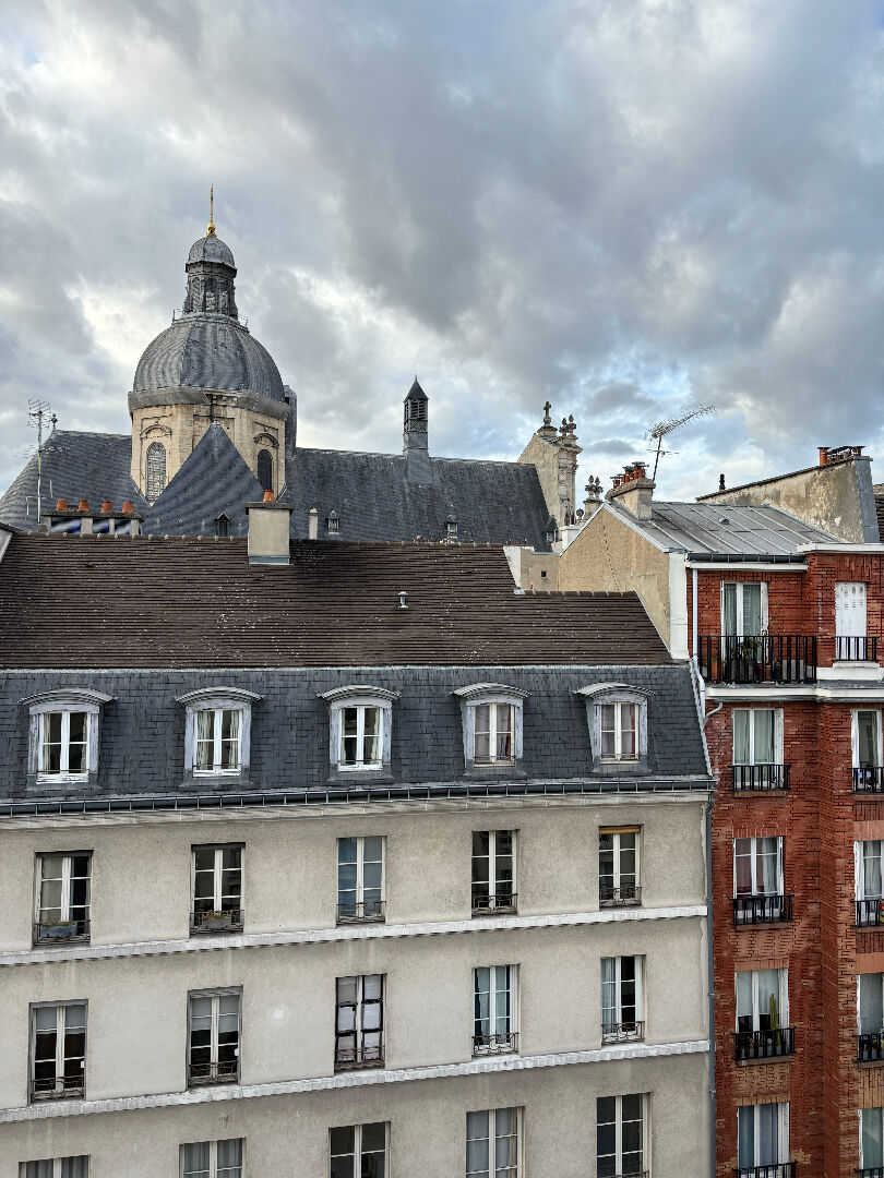 Quartier Marais - Studio de 42.46 m2 loué VIDE - Rue Saint-Paul Paris 4ème