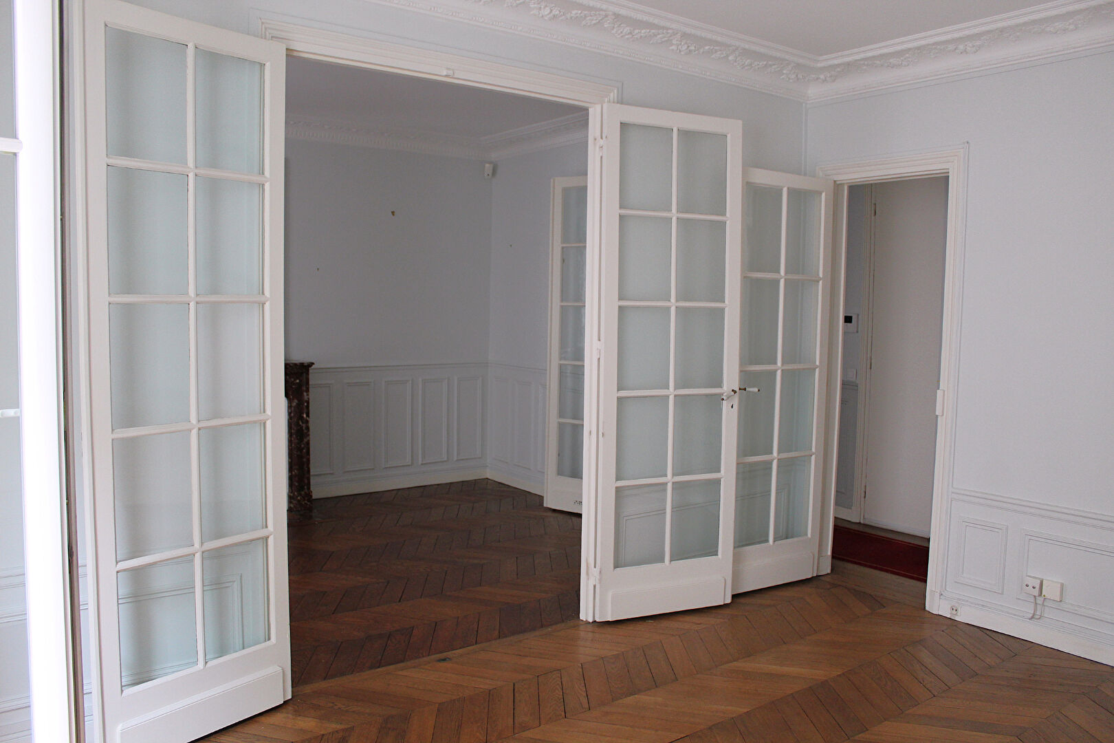 Photo Paris 4 pièce(s) 84.80m² avec balcons image 2/6